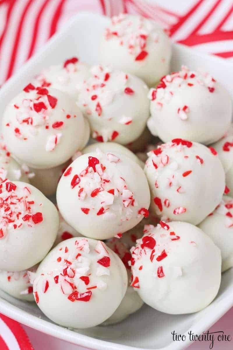 20 Best Peppermint Dessert Recipes for Christmas - Mom Spark