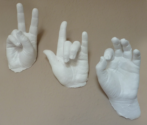DIY: How to Create Hand Casting Art Using Alginate - Mom Spark