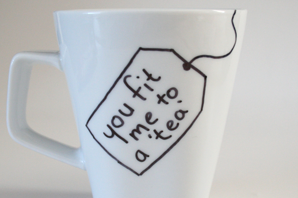 How to Make a Writable Tea Mug Gift for a DIY Valentine's Day!