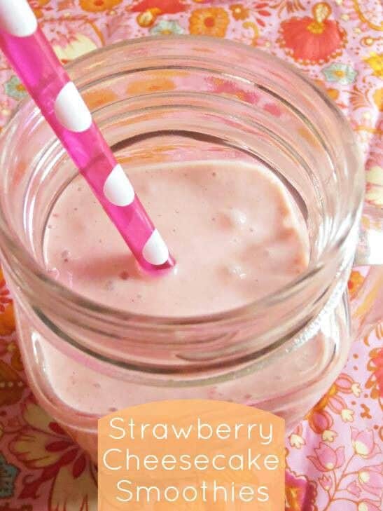Easy Strawberry Cheesecake Smoothie Recipe