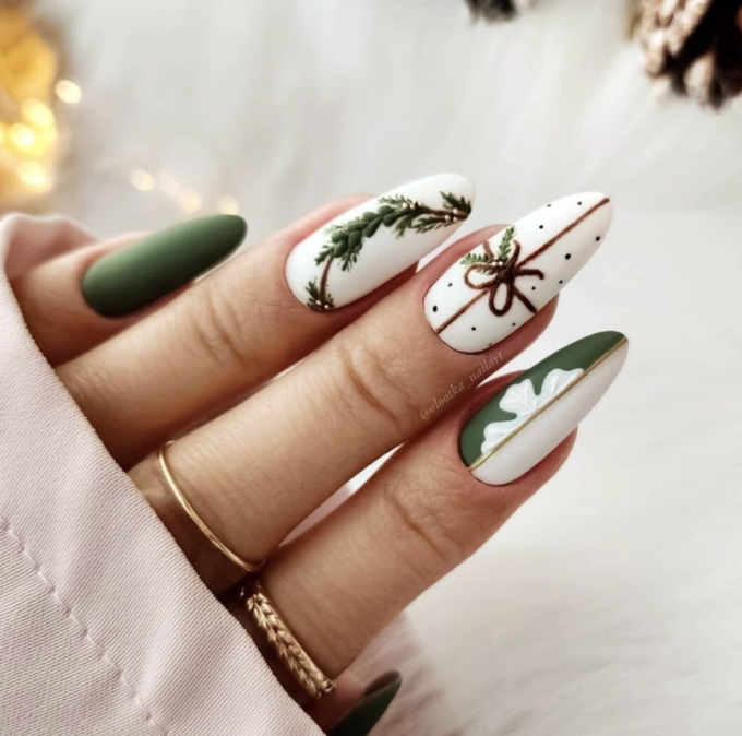 christmas pines nails