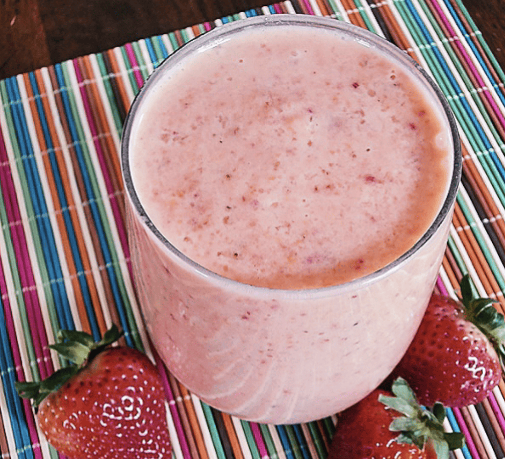 Easy 2-Minute 2-Ingredient Frozen Fruit Smoothie - Mom Spark - Mom