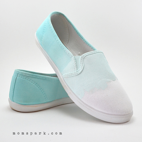 Shoe Makeover: Ombre Painted Sneakers in Any Color
