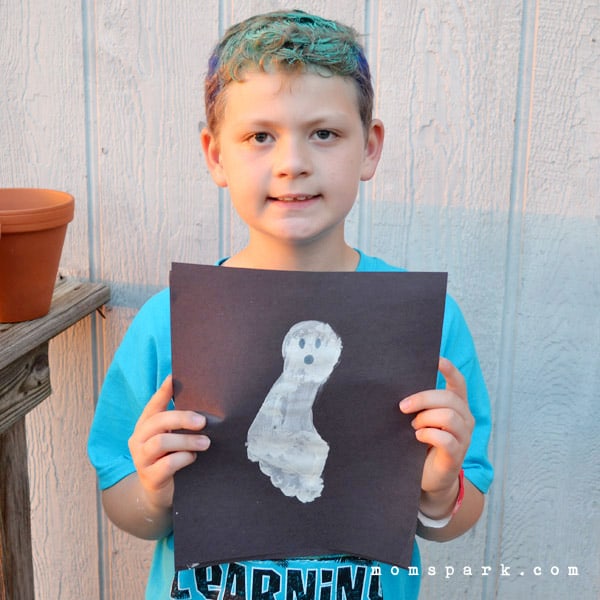 DIY Ghost Feet Halloween Kid Craft