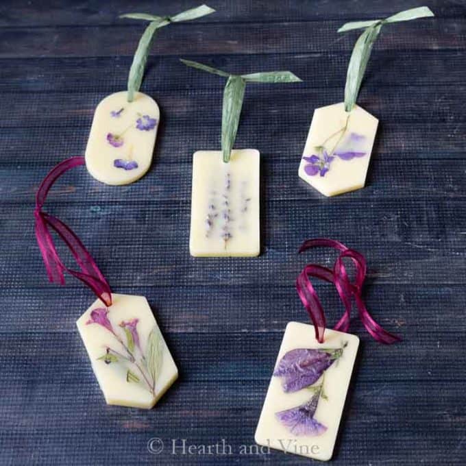 Wax Sachets with Pressed Flowers
