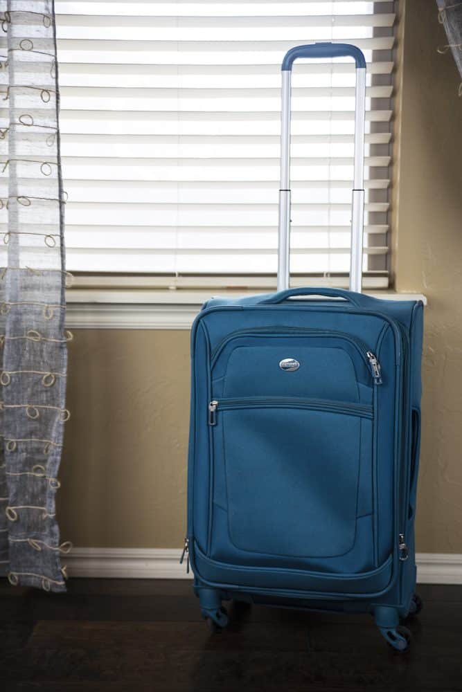 10 Genius Hacks for Packing Your CarryOn Suitcase Mom Spark