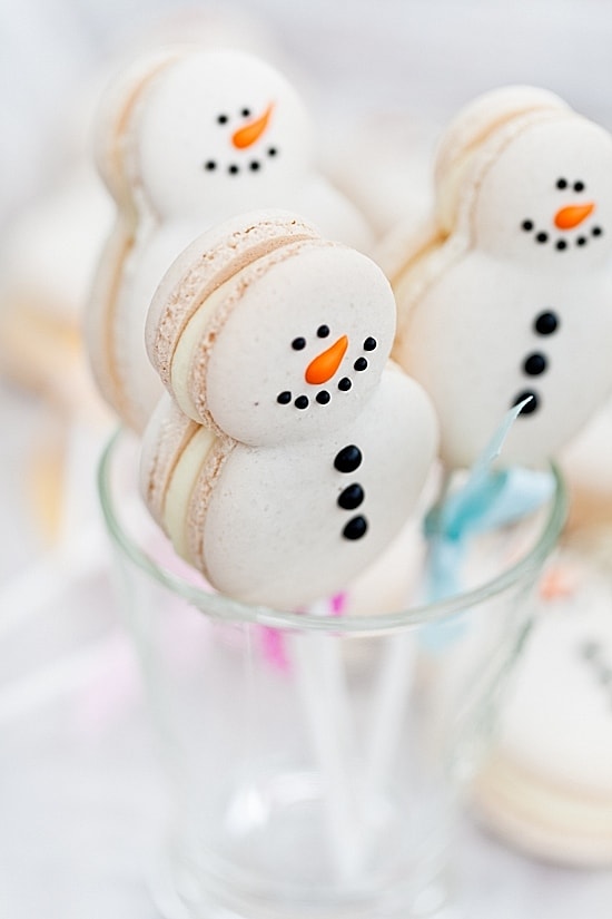 Snowman Macarons