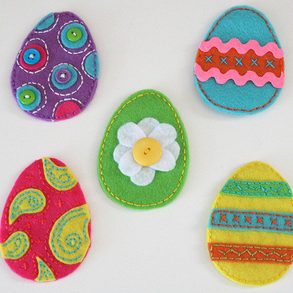 Easy Easter Felt Egg Pouches Craft Tutorial Mom Spark