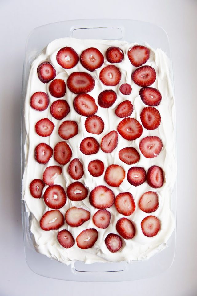 Easy 3-Ingredient Strawberry Icebox Cake Recipe